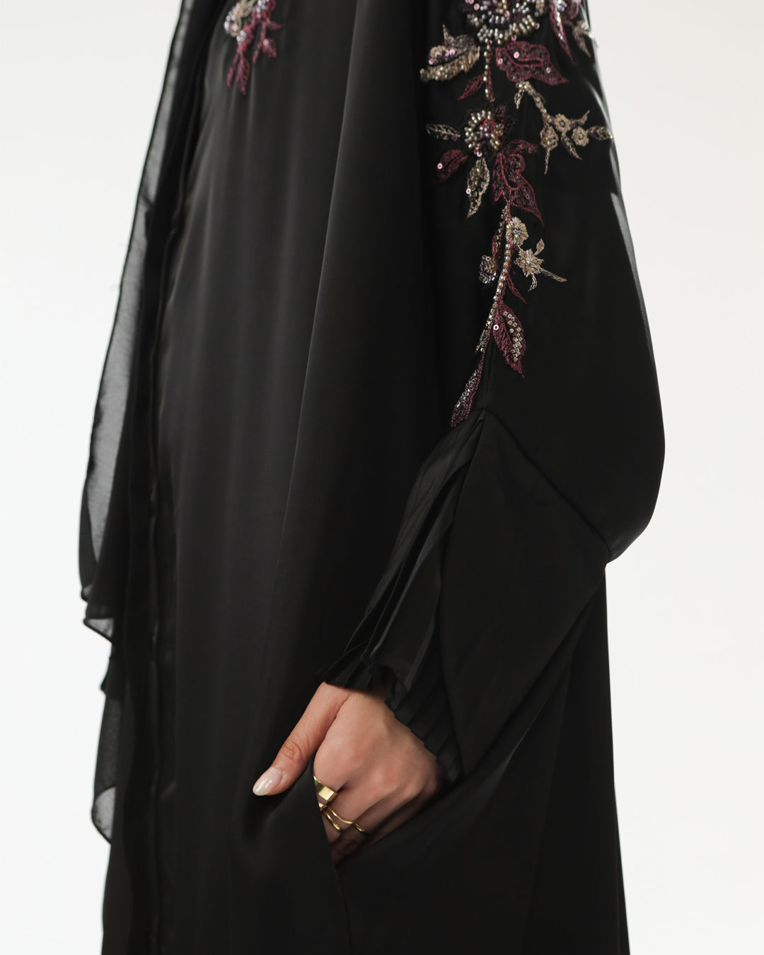 Faelyn Abaya